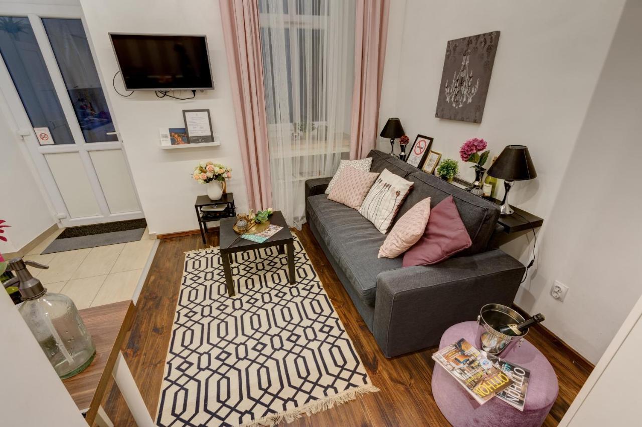 Lovely At Basilica Apartment *
