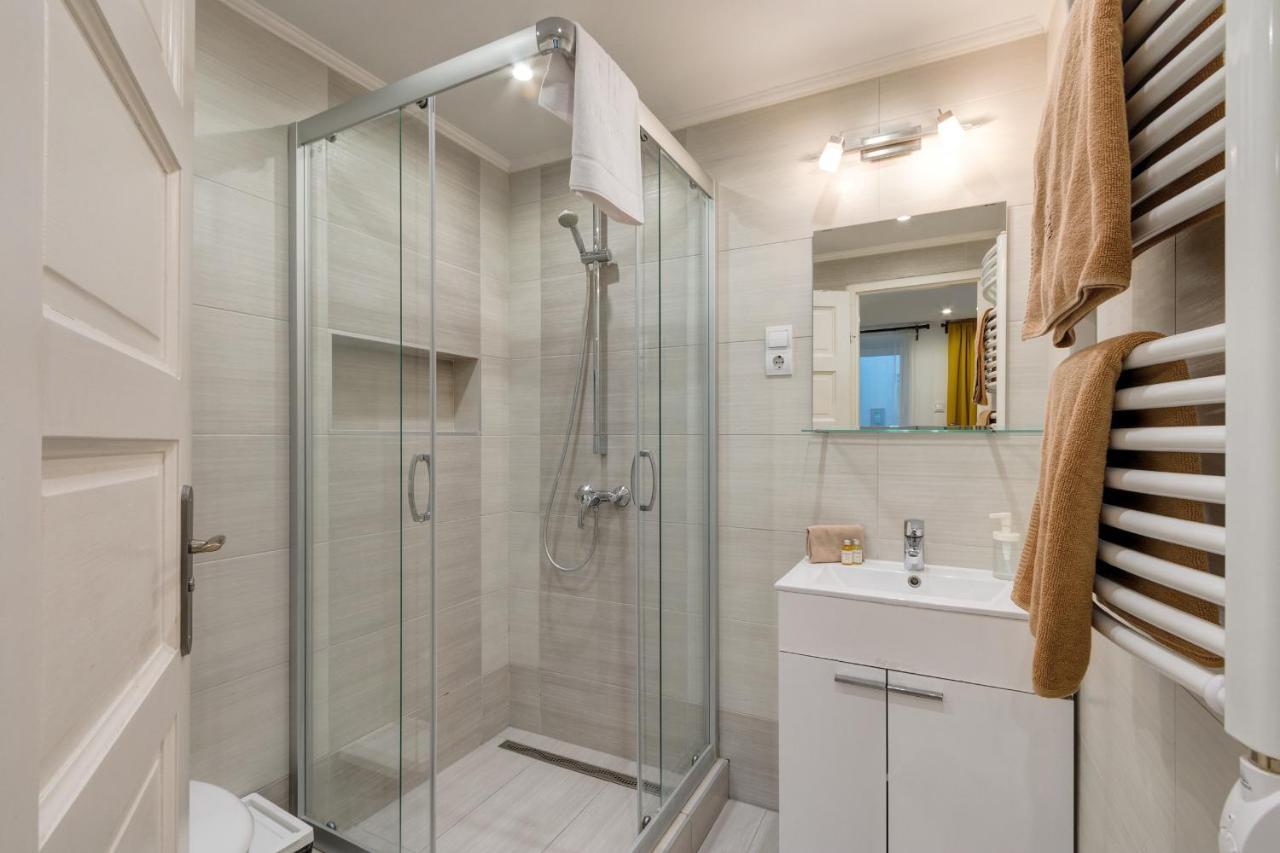 Apartment Lovely At Basilica