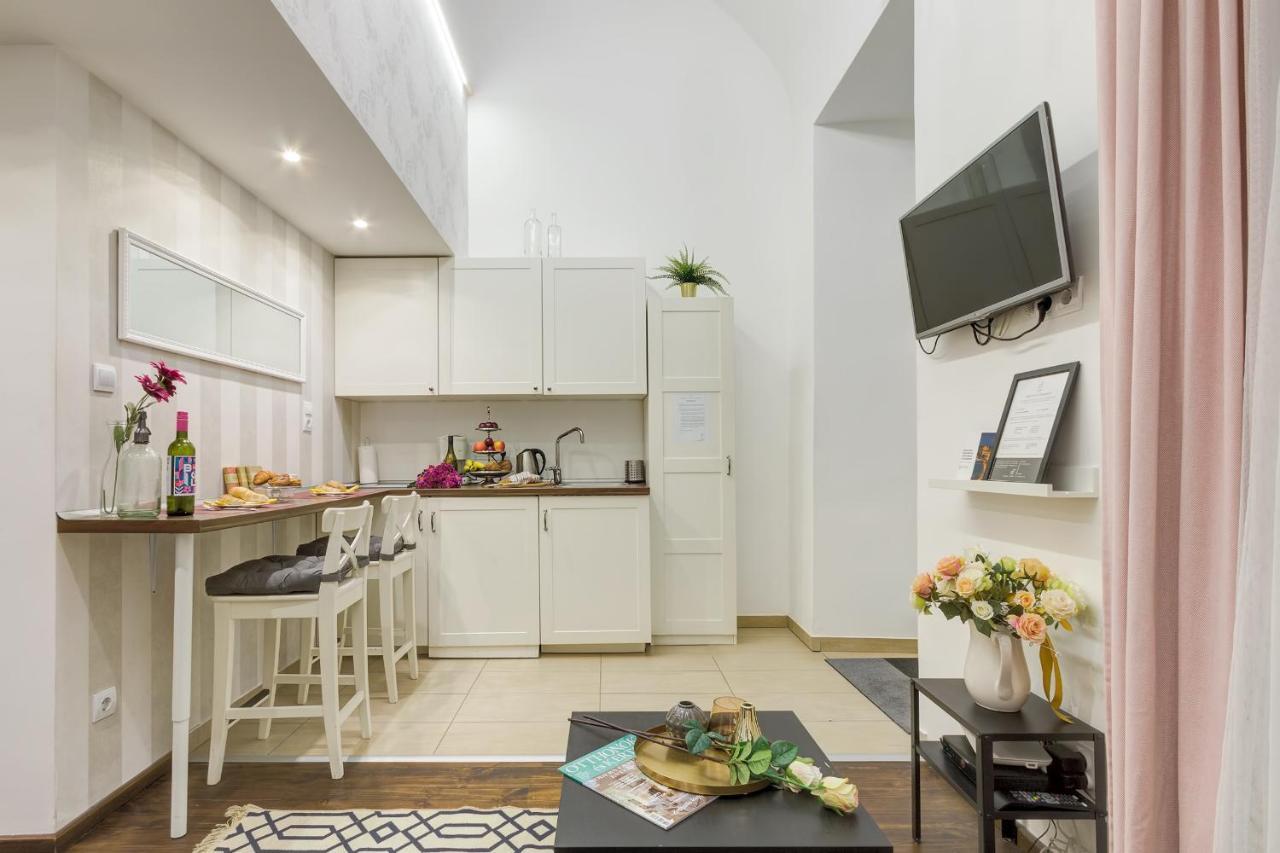 Lovely At Basilica Apartment Budapest